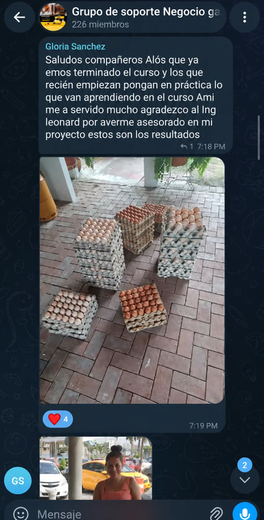 Testimonio de Gloria Sanchez sobre su proyecto de gallinas ponedoras